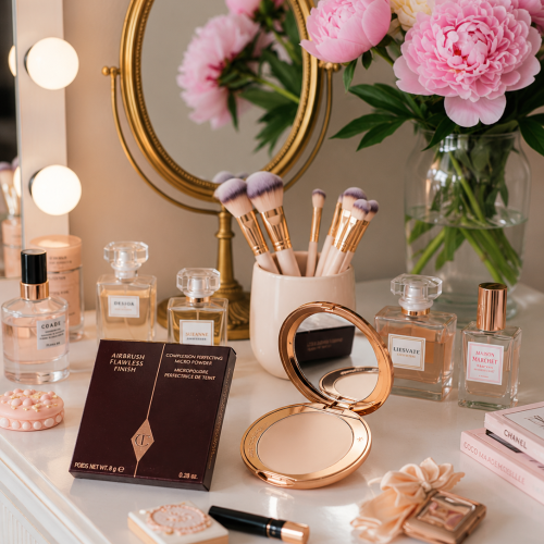 Phấn phủ nén Charlotte Tilbury Airbrush Flawless Finish 8g Tone 1 Fair – Mịn lì, kiềm dầu và làm mờ lỗ chân lông