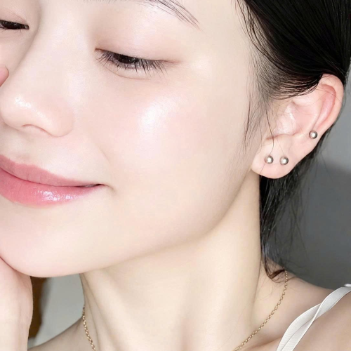 ĐẠI TIỆC 20/10 – COMBO CHĂM SÓC DA SELF BEAUTY & CLÉ DE PEAU TẶNG XỊT KHÓA NỀN UNICONIC GLOW FIXER