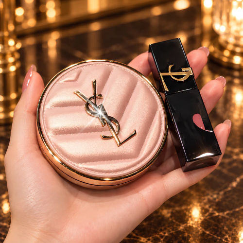 Set Quà YSL Cushion Hồng & Son Vinyl – Nhỏ Gọn, Sang Xịn, Đầy Tinh Tế