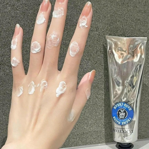 Kem Dưỡng Tay L'Occitane Shea Butter Hand Cream 150ML