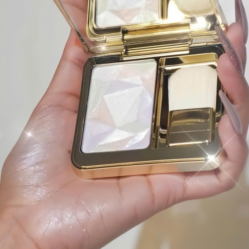 Phấn Bắt Sáng Clé de Peau Luminizing Face Enhancer