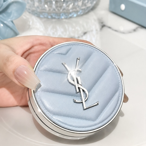 Cushion YSL Cao Cấp Phiên Bản Vỏ Xanh