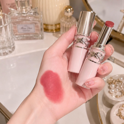 Son YSL Loveshine Candy Glow màu 04 Red-Handed