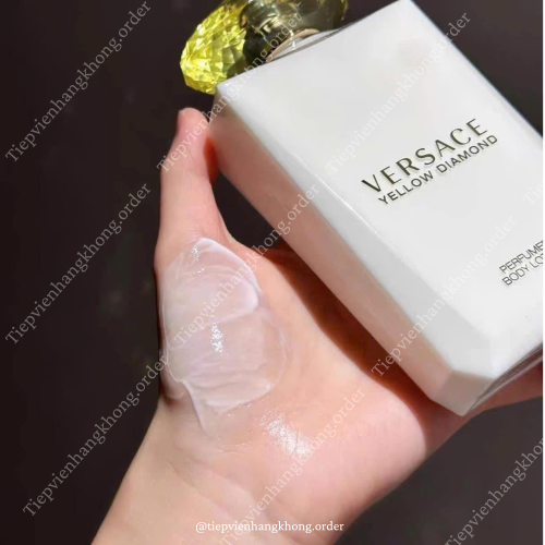 Sữa Dưỡng Thể Versace Body Lotion 200Ml