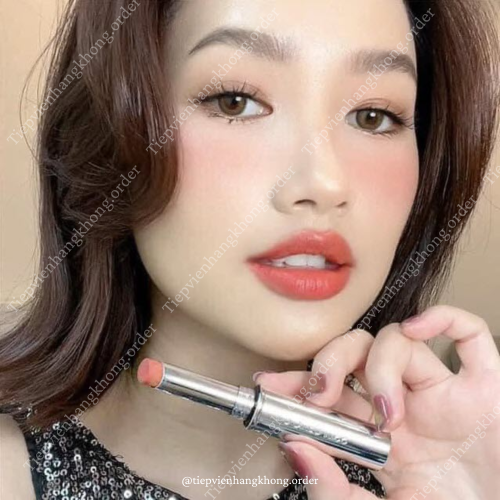Son MAC Locked Kiss 24HR Lipstick 60 Mull It Over And Over