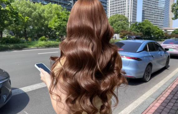 Cách Chăm Sóc Tóc Bóng Mượt Khoa Học Giúp Tóc Khỏe Từ Bên Trong