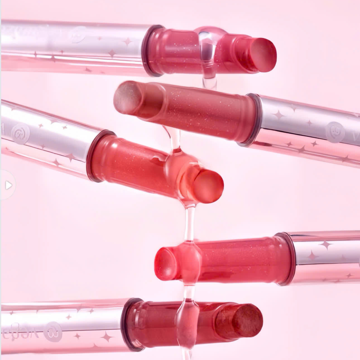 son bấm dưỡng môi